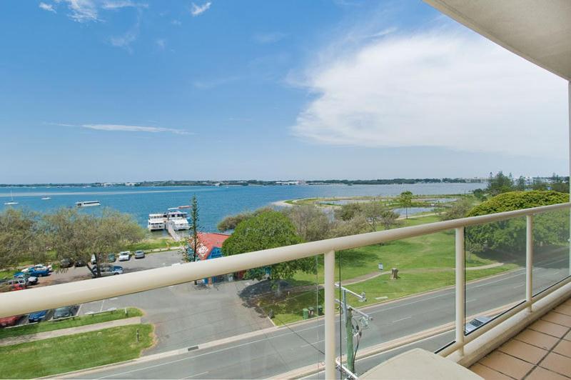 Rays Resort Southport Rum bild